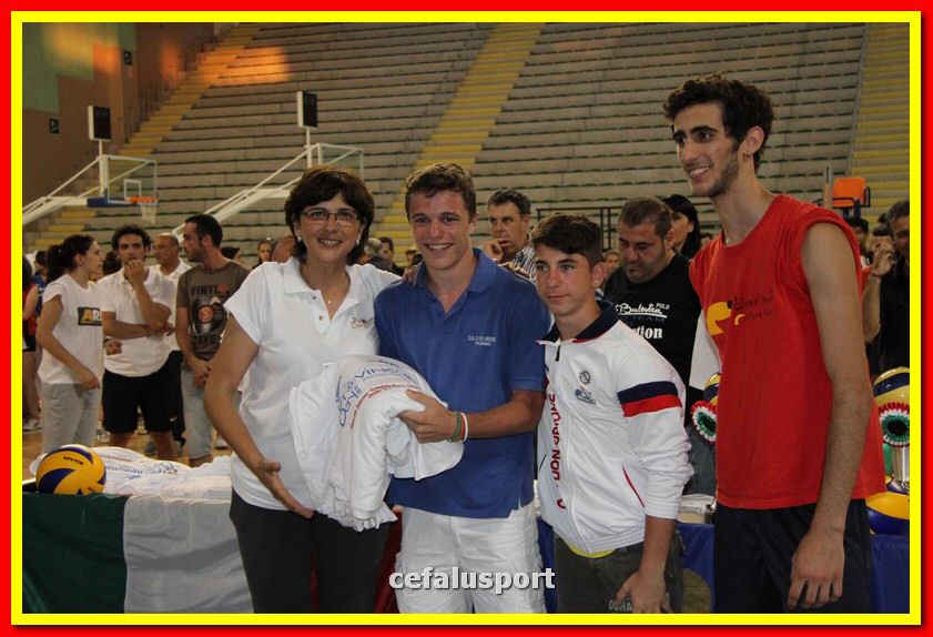 150614 volley 557_tn.jpg